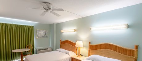 Standard King Room At The Beacon Inn