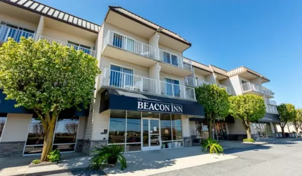 7 Reasons To Book Our Comfy Corporate Meeting Space