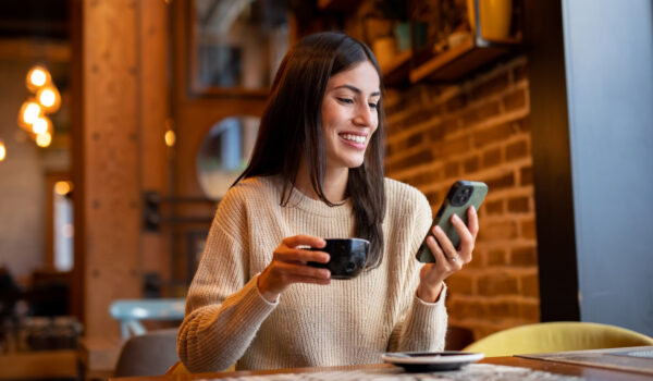 Fall Flavors and Seasonal Menus: Where to Dine Like a Local This Autumn